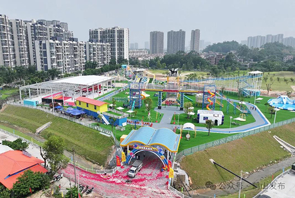 “沉睡”地塊變身“沉浸式”樂園！鶴山奇樂星球樂園開園迎客“爆屏”！